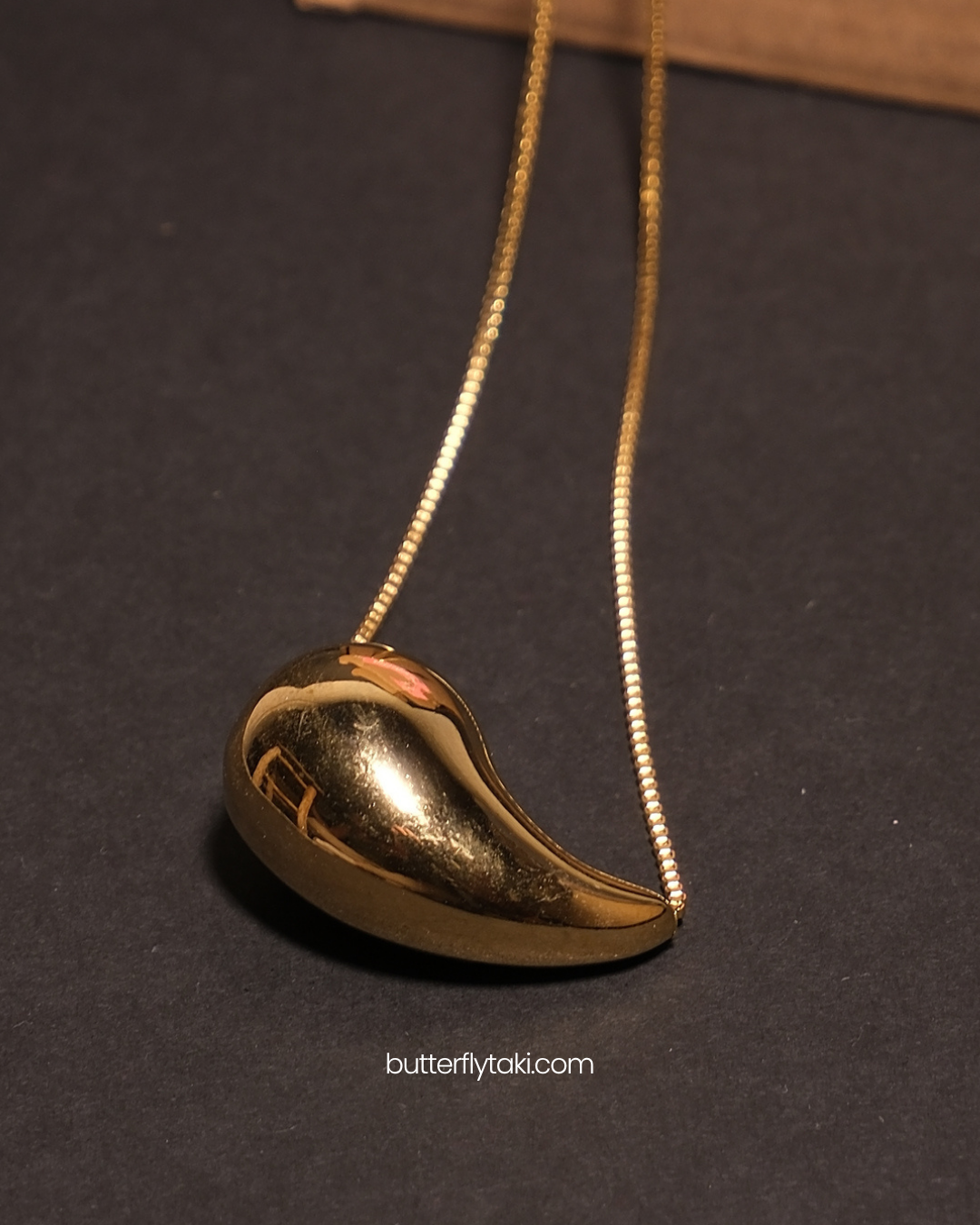 Gold Damla Formlu Kolye